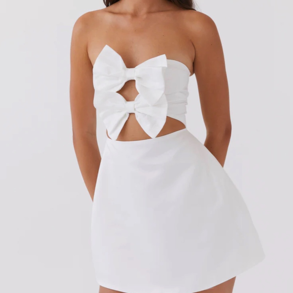 Peppermayo Exclusive - Girl Crush Bow Mini Dress - White